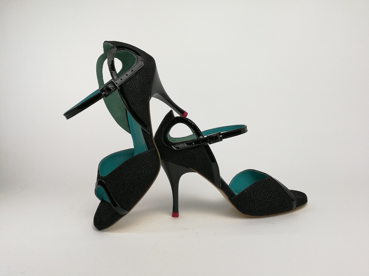 Tango shoe TA-SHOE-007